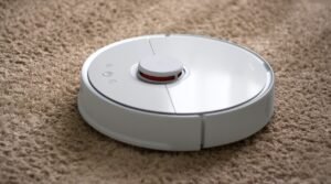robot-vacuum-cleaner-5073580_1280