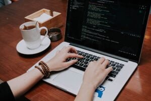 shamin-haky-0F-cQqNtFns-unsplash