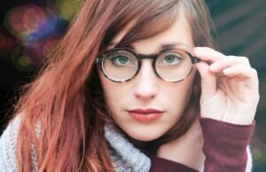 woman-3426697_1280