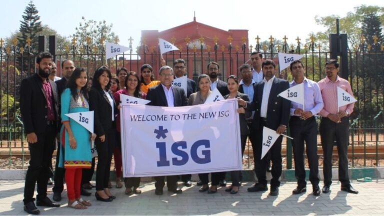 ISG career 2024 ; Associate data analyst job