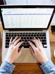 UNIFY Dots is hiring a data engineer